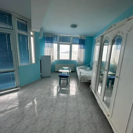 Nora Guest house