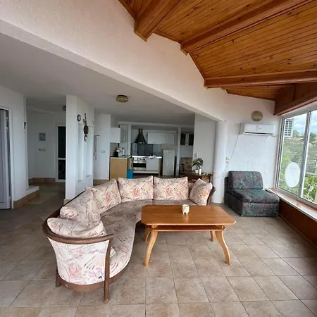 Guest house Nora 3*