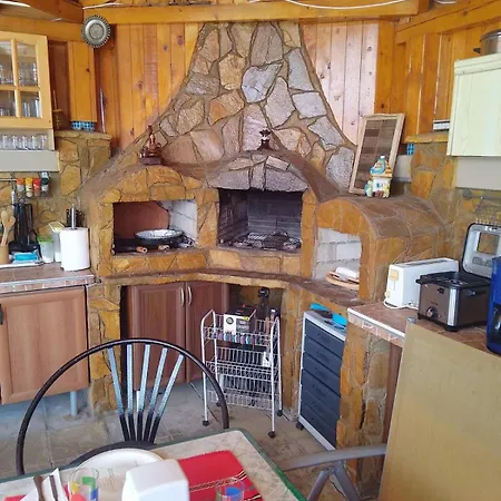 Nora Guest house